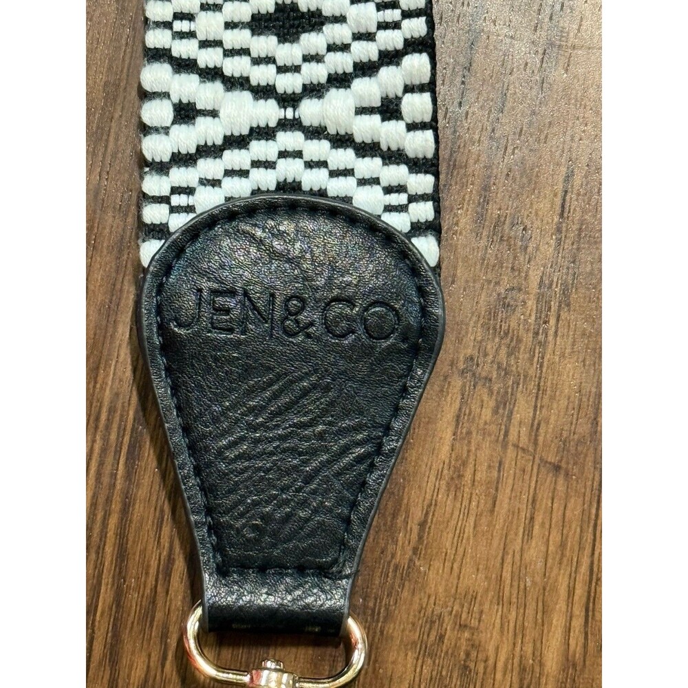 Jen & Co. Chloe Vegan Crossbody Black Adjustable Strap - Picture 3 of 5